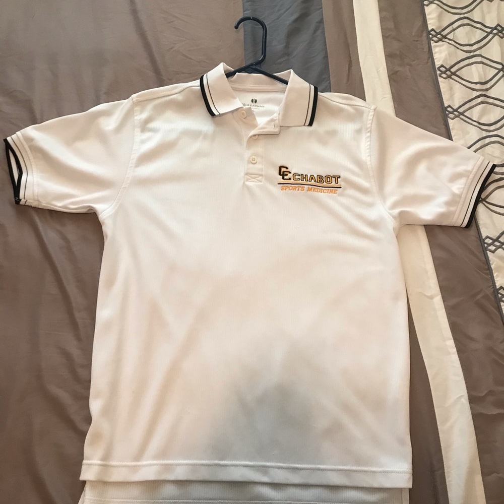Chabot sports medicine button up t-shirt